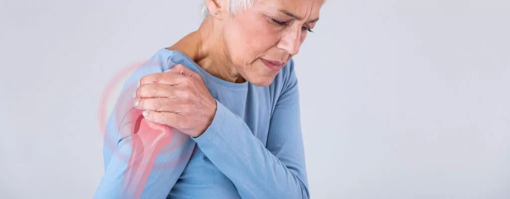 A lady with shoulder pain